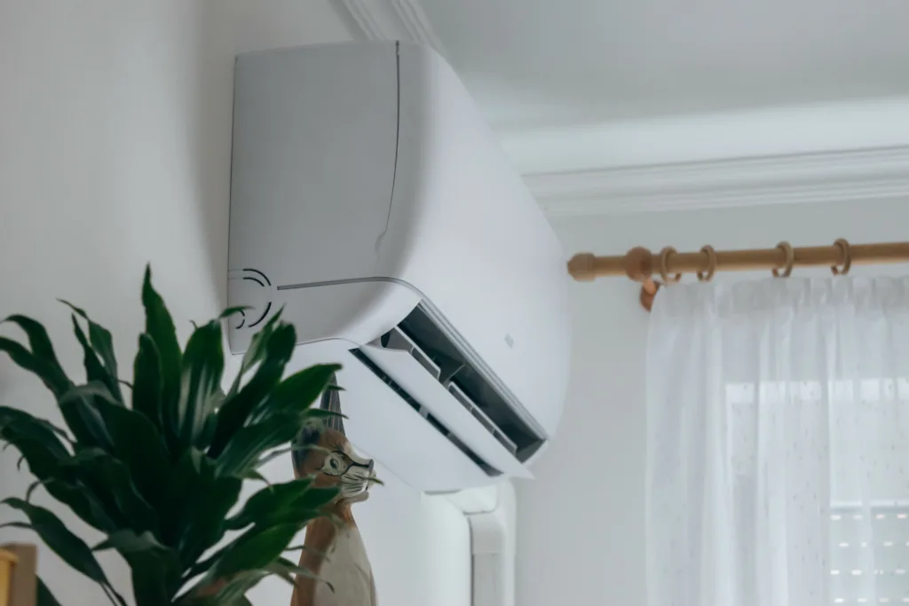 Cool for Less: Smart Summer Energy-Saving Tips