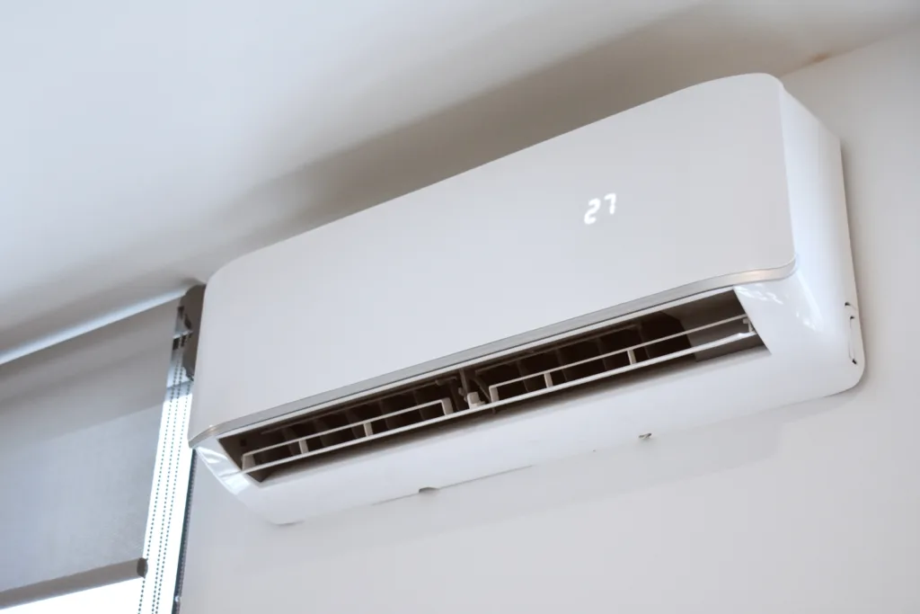 Cool for Less: Smart Summer Energy-Saving Tips
